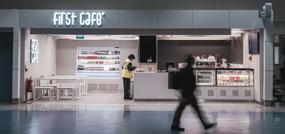 Fachada First Café